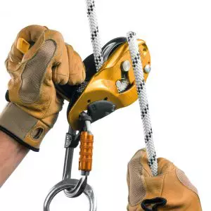 AXIS 11 con terminazione cucita